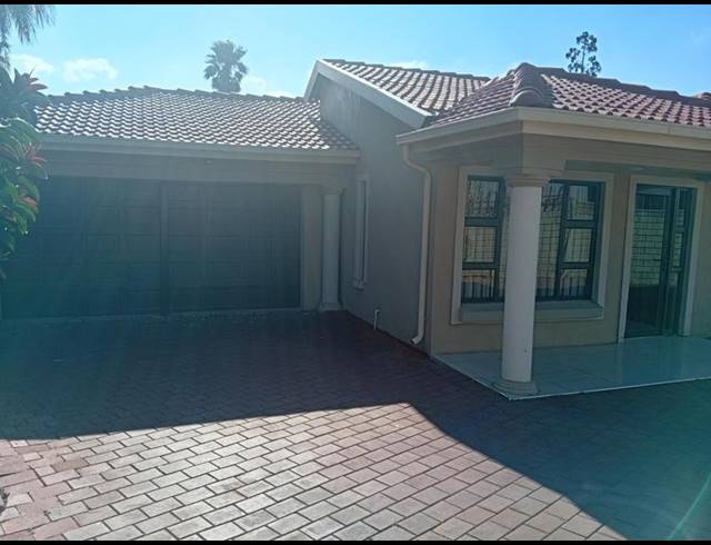 3 BEDROOM HOUSE FOR SALE IN BIRCH ACRES